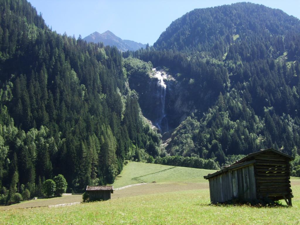 Appartement O. Tom'S Huette Neustift im Stubaital Quarto foto