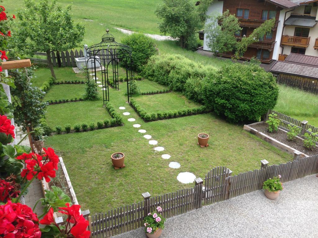 Appartement O. Tom'S Huette Neustift im Stubaital Exterior foto