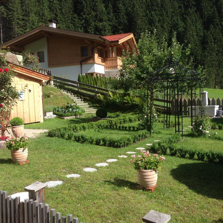 Appartement O. Tom'S Huette Neustift im Stubaital Exterior foto