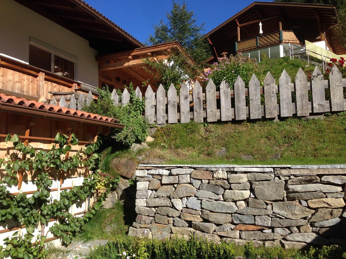 Appartement O. Tom'S Huette Neustift im Stubaital Exterior foto