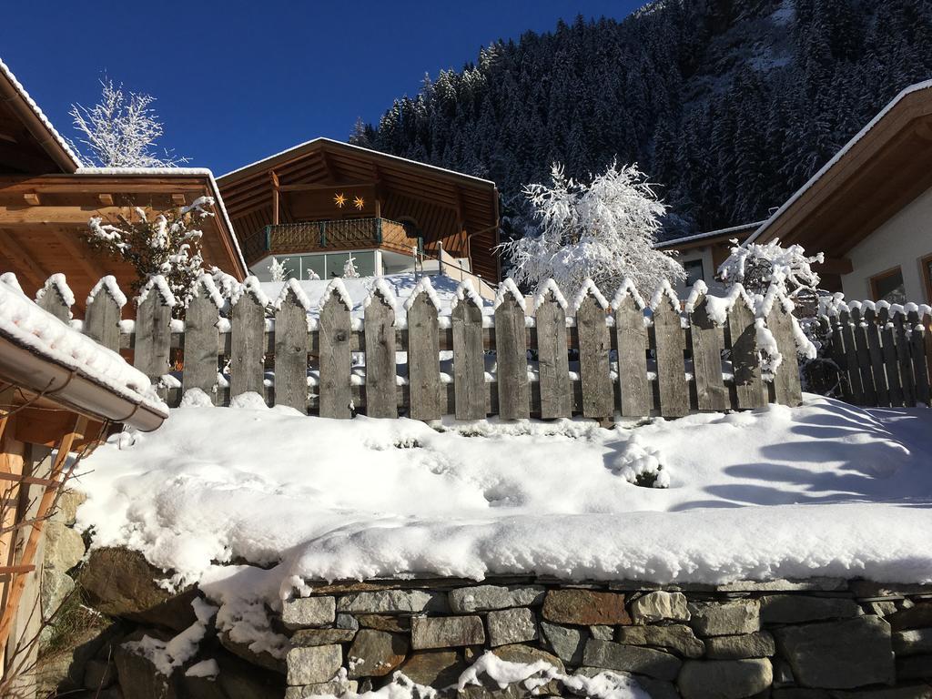 Appartement O. Tom'S Huette Neustift im Stubaital Exterior foto