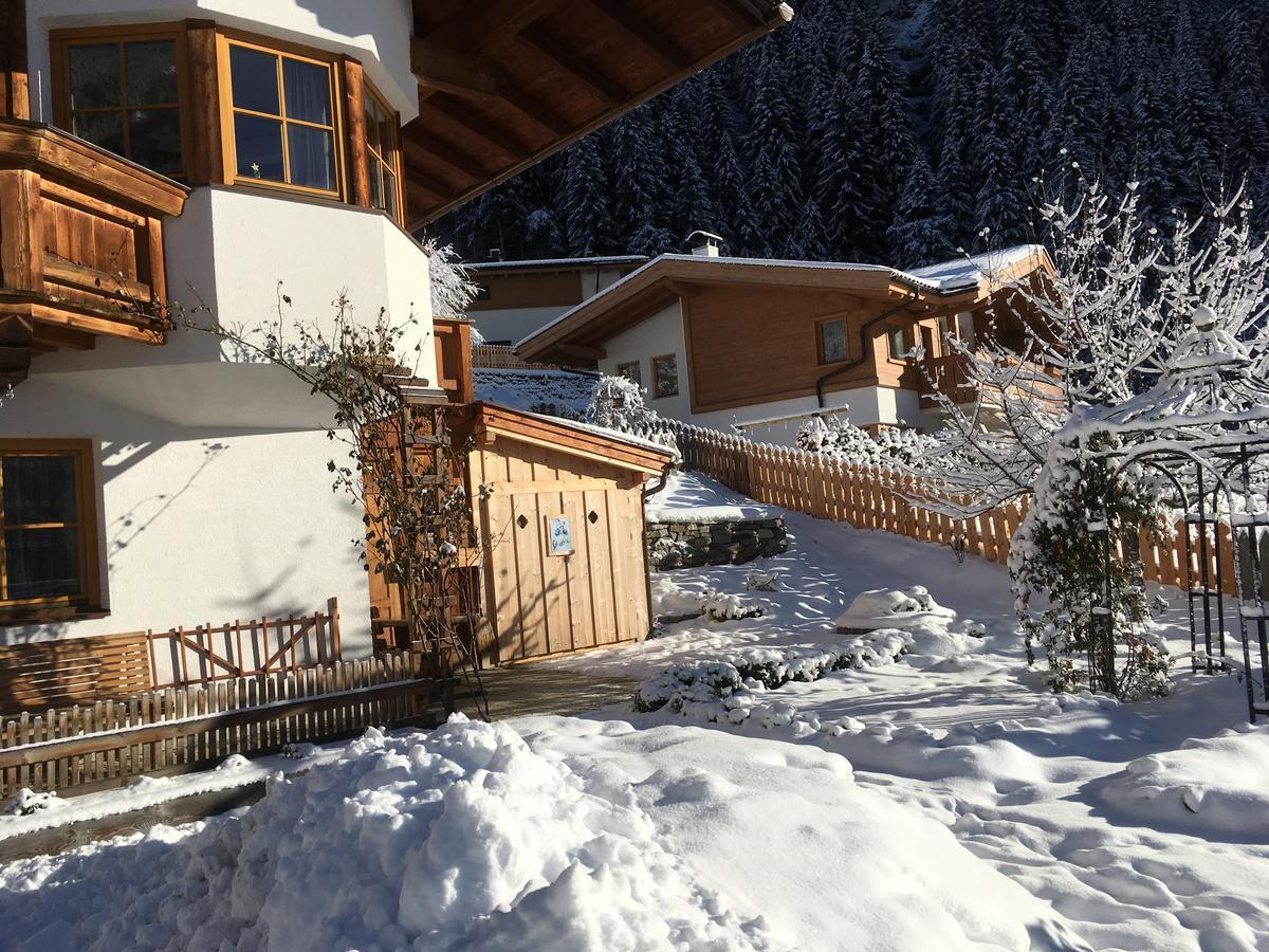 Appartement O. Tom'S Huette Neustift im Stubaital Exterior foto