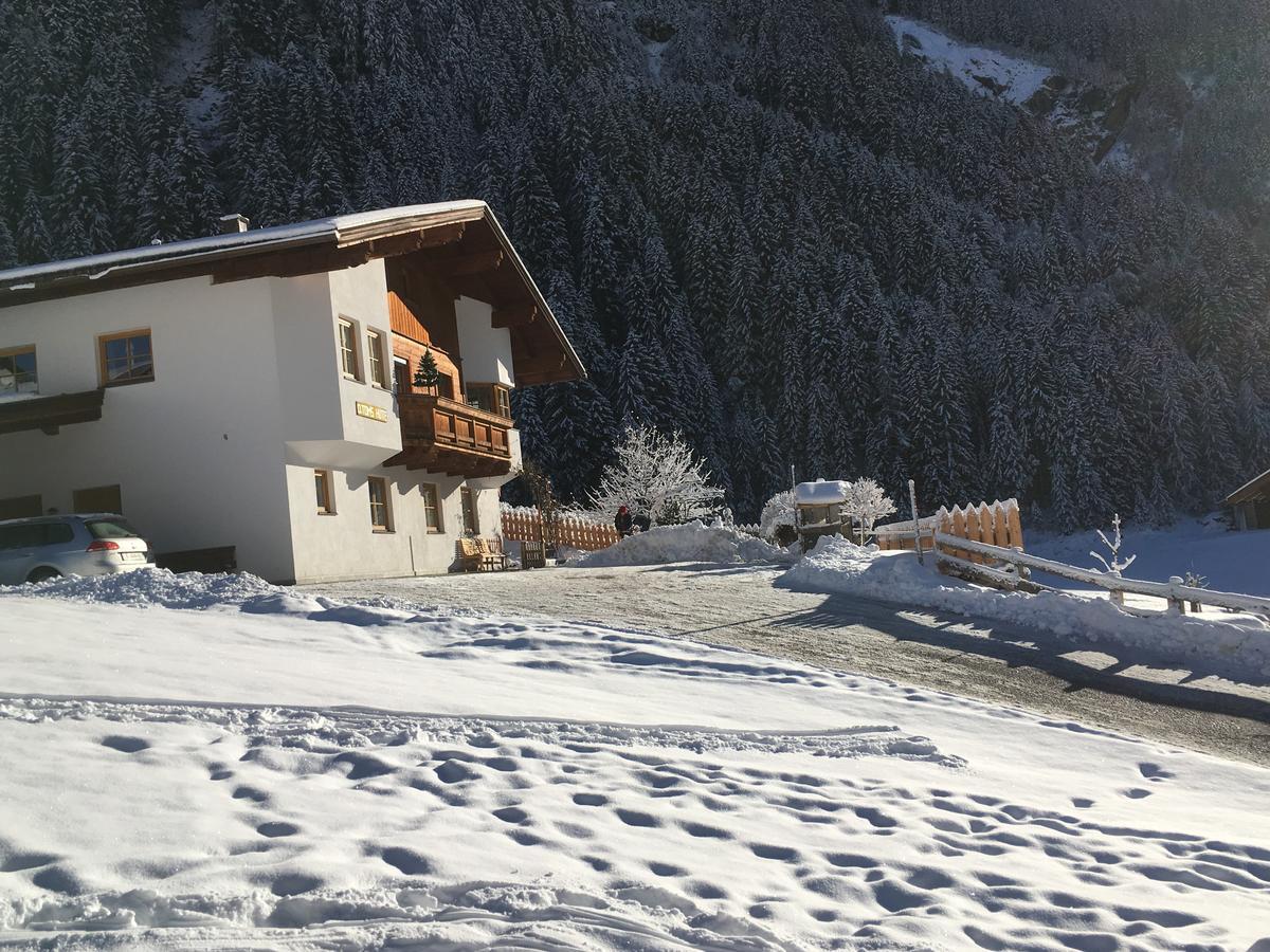 Appartement O. Tom'S Huette Neustift im Stubaital Exterior foto